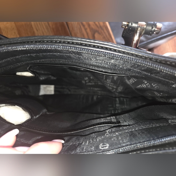 Etienne Aigner Black Logo Tote Bag - Picture 4 of 13